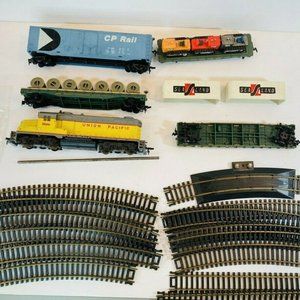 Vintage Mantua Tyco HO Scale Electric Train